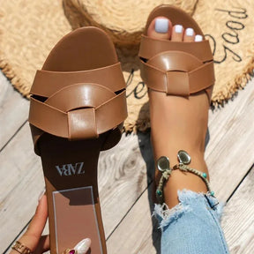 Verano Chic: Sandalias Trançadas