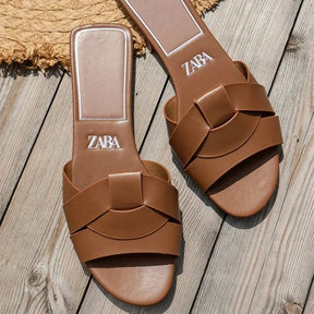 Verano Chic: Sandalias Trançadas