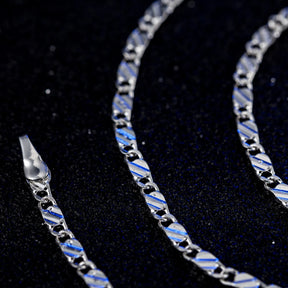 Elegância Clássica: Corrente de Clavícula em Prata